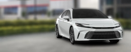 Toyota Camry XLE AWD (Natl) 2026