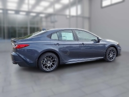 Toyota Camry SE AWD (Natl) 2026