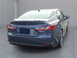 Toyota Camry SE AWD (Natl) 2026