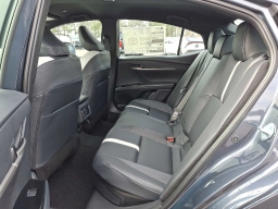 Toyota Camry SE AWD (Natl) 2026