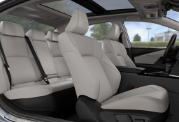 Toyota Camry XLE AWD (Natl) 2026