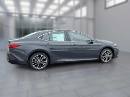 Toyota Camry XLE AWD (Natl) 2026