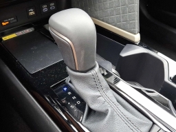 Toyota Camry XLE AWD (Natl) 2026