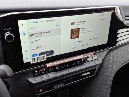 Toyota Camry XLE AWD (Natl) 2026