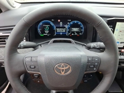 Toyota Camry XLE AWD (Natl) 2026