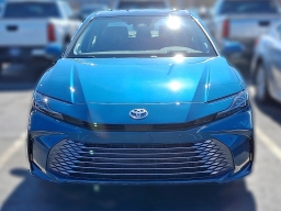 Toyota Camry XLE AWD (Natl) 2026