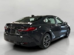 Toyota Camry XLE AWD (Natl) 2026