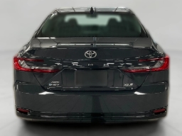 Toyota Camry XLE AWD (Natl) 2026