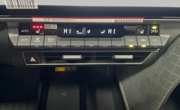 Toyota Camry XLE AWD (Natl) 2026