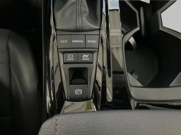 Toyota Camry XLE AWD (Natl) 2026