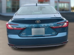 Toyota Camry SE AWD (Natl) 2026