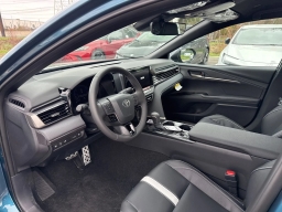 Toyota Camry SE AWD (Natl) 2026