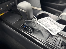 Toyota Camry SE AWD (Natl) 2026