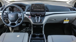 Honda Odyssey EX-L Auto 2026