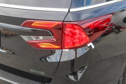 Honda Odyssey Touring Auto 2026