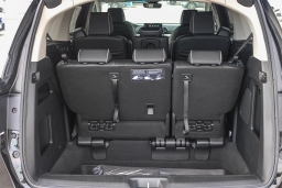 Honda Odyssey Touring Auto 2026