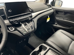 Honda Odyssey Touring Auto 2026