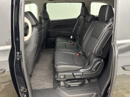 Honda Odyssey Touring Auto 2026