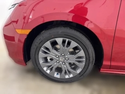 Honda Odyssey Touring Auto 2026