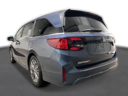 Honda Odyssey Touring Auto 2026
