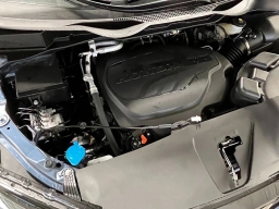 Honda Odyssey Touring Auto 2026