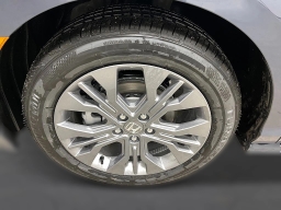 Honda Odyssey Touring Auto 2026