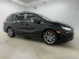 Honda Odyssey Touring Auto 2026