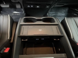 Honda Odyssey Touring Auto 2026