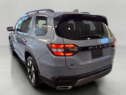 Honda Pilot Touring AWD 2026