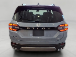 Honda Pilot Touring AWD 2026