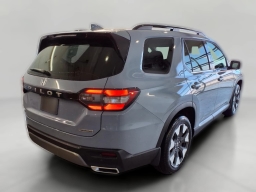 Honda Pilot Touring AWD 2026