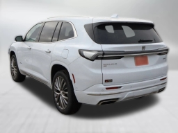 Buick Enclave Avenir 4dr 2026