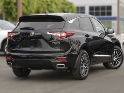 Acura RDX w/Advance Package SH-AWD 2026
