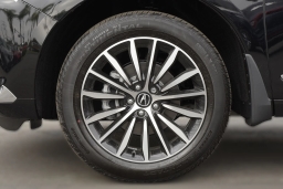 Acura RDX w/Advance Package SH-AWD 2026