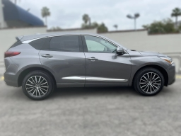 Acura RDX w/Advance Package SH-AWD 2026