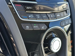 Acura RDX w/Advance Package SH-AWD 2026