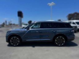 Lincoln Aviator Reserve AWD 2025