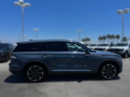 Lincoln Aviator Reserve AWD 2025