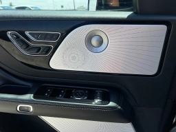 Lincoln Aviator Reserve AWD 2025