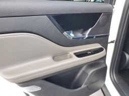 Lincoln Corsair Premiere FWD 2026