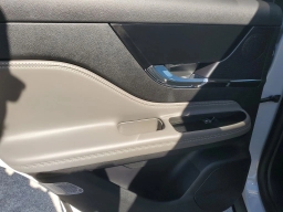 Lincoln Corsair Premiere FWD 2026