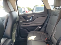 Lincoln Corsair Premiere FWD 2026