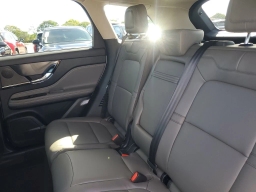 Lincoln Corsair Premiere FWD 2026