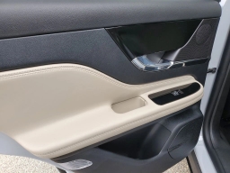 Lincoln Corsair Premiere FWD 2026