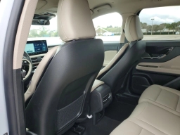 Lincoln Corsair Premiere FWD 2026