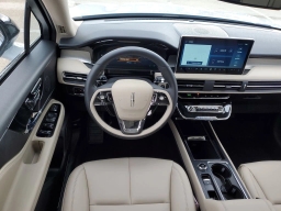 Lincoln Corsair Premiere FWD 2026