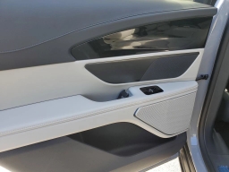 Lincoln Nautilus Premiere AWD 2026