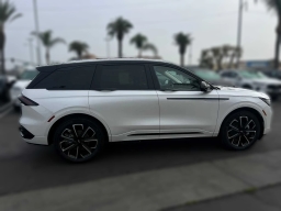 Lincoln Nautilus Reserve AWD 2026