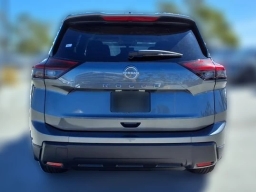 Nissan Rogue S FWD 2026