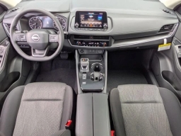 Nissan Rogue SV FWD 2026